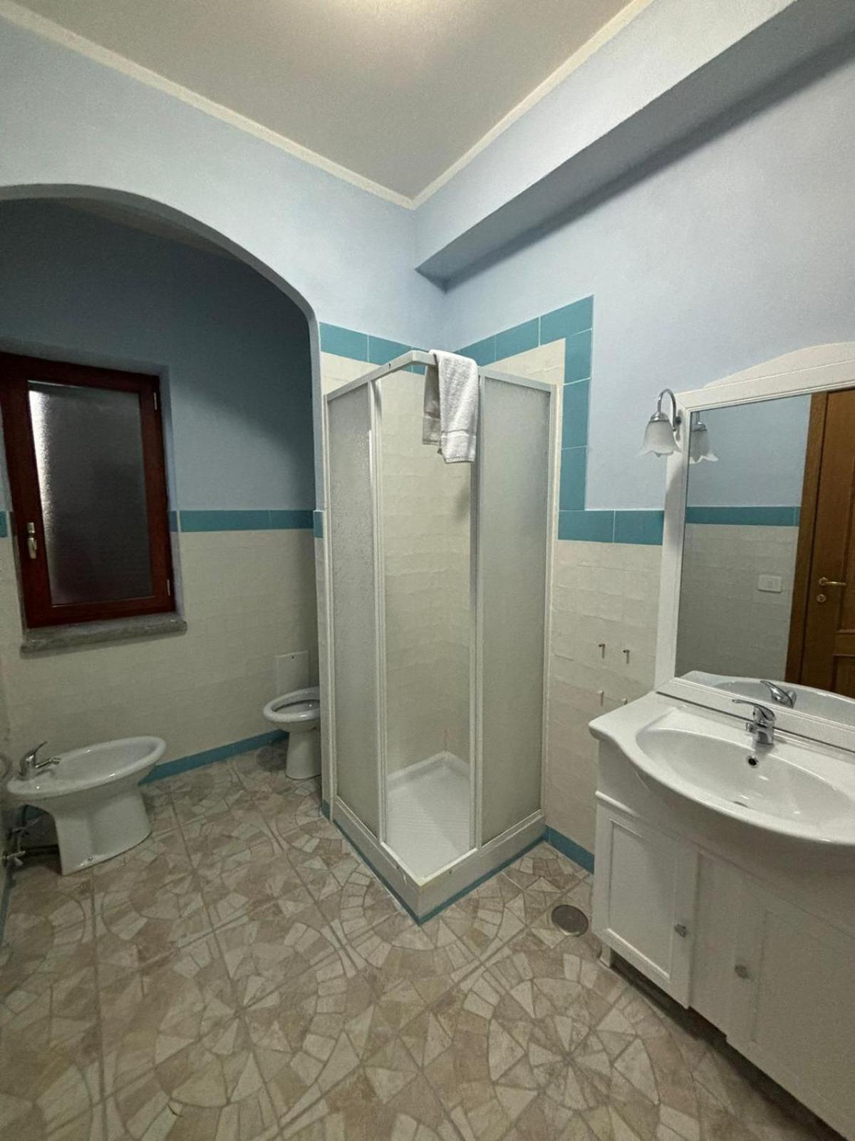 Domus Arco Romano Guest House 伊特里 外观 照片