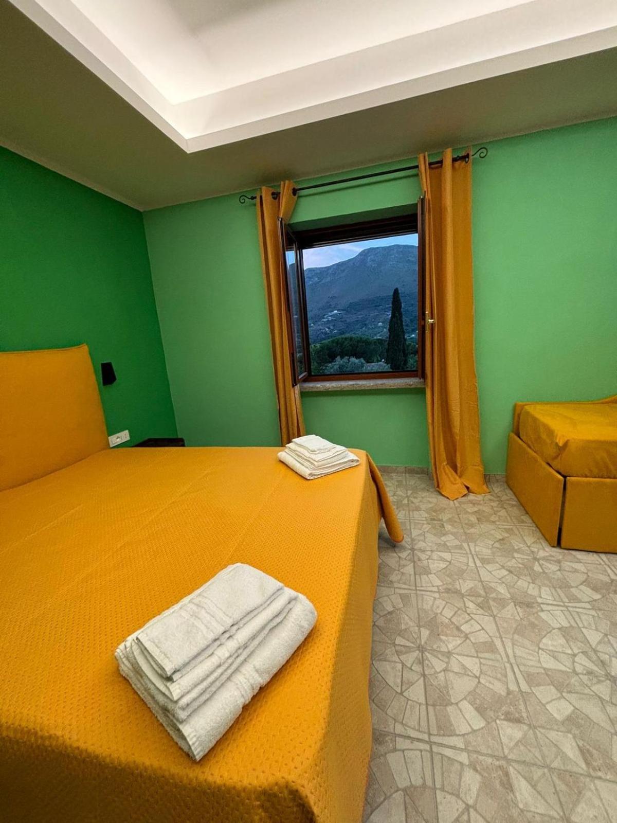 Domus Arco Romano Guest House 伊特里 外观 照片