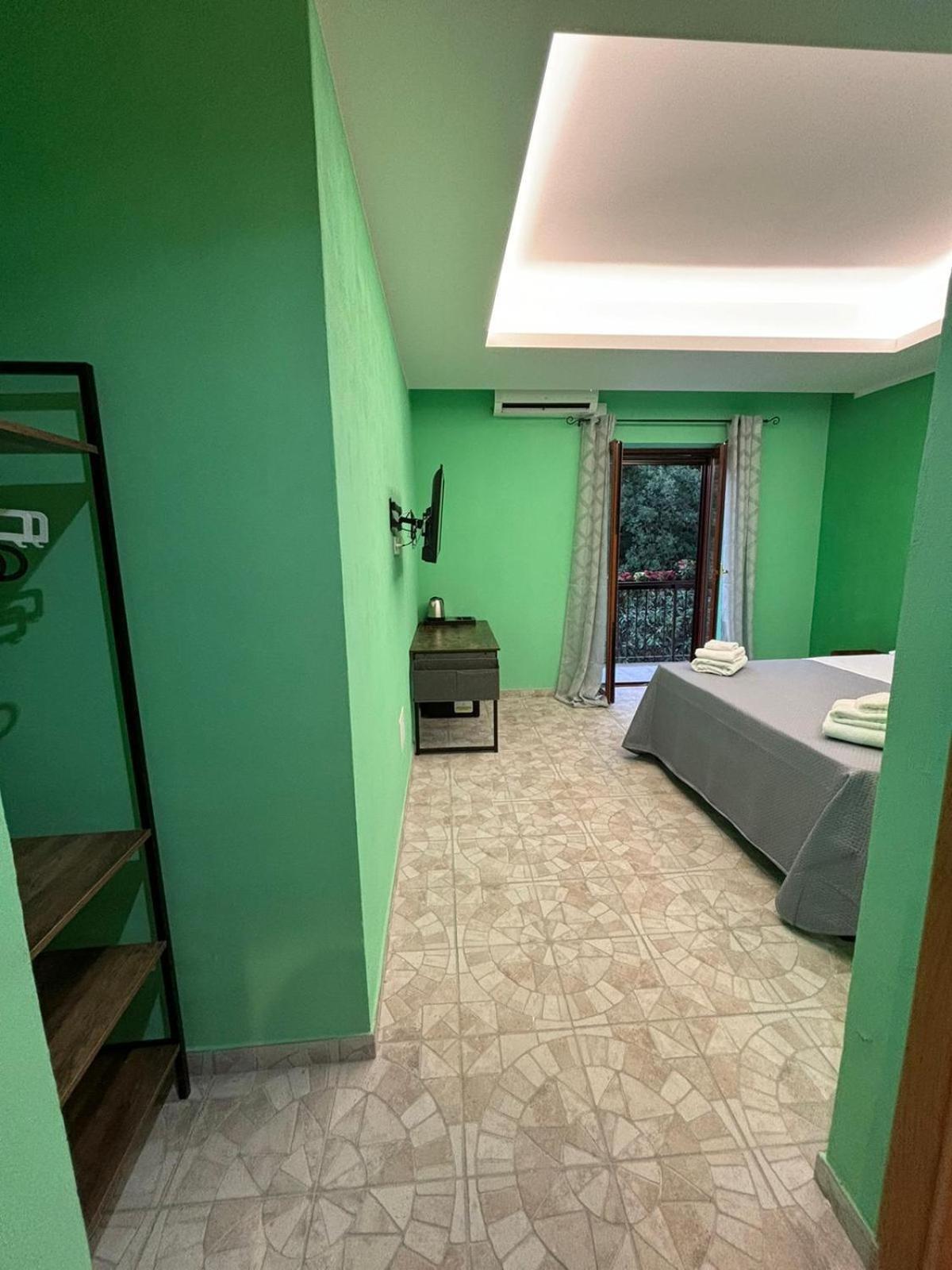 Domus Arco Romano Guest House 伊特里 外观 照片