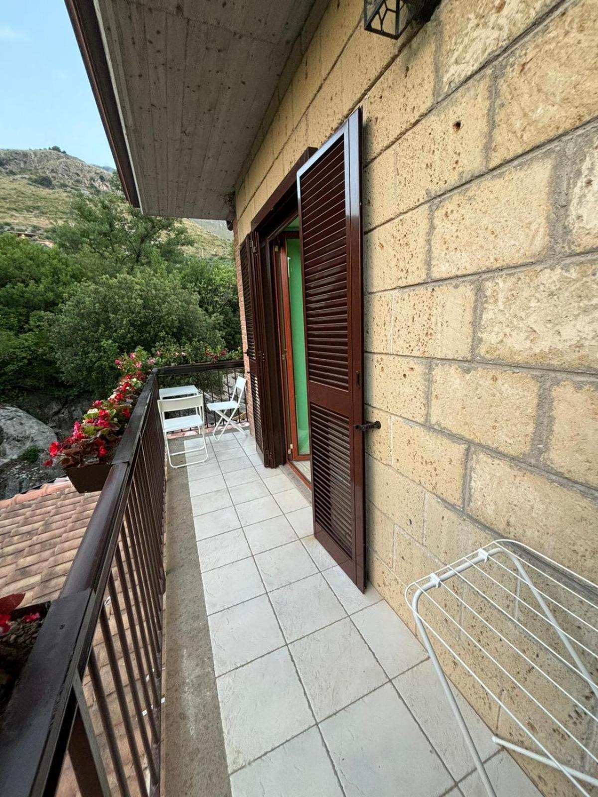 Domus Arco Romano Guest House 伊特里 外观 照片