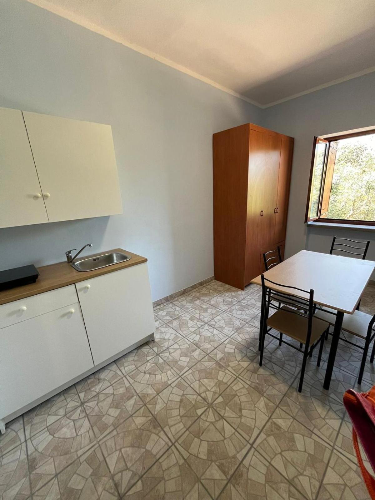 Domus Arco Romano Guest House 伊特里 外观 照片
