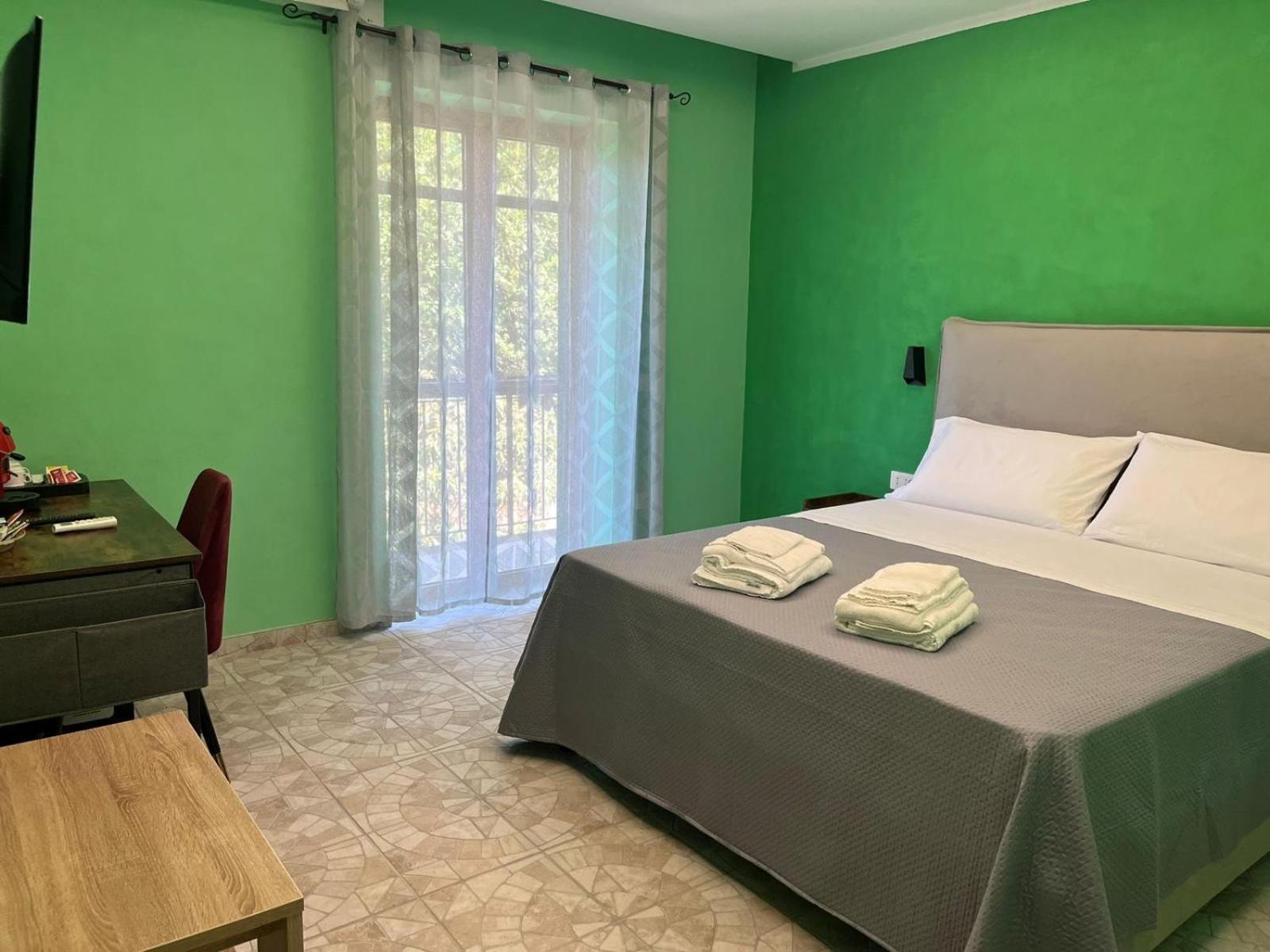 Domus Arco Romano Guest House 伊特里 外观 照片