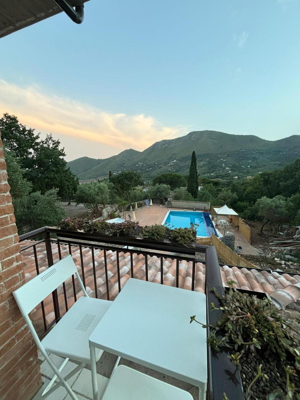 Domus Arco Romano Guest House 伊特里 外观 照片