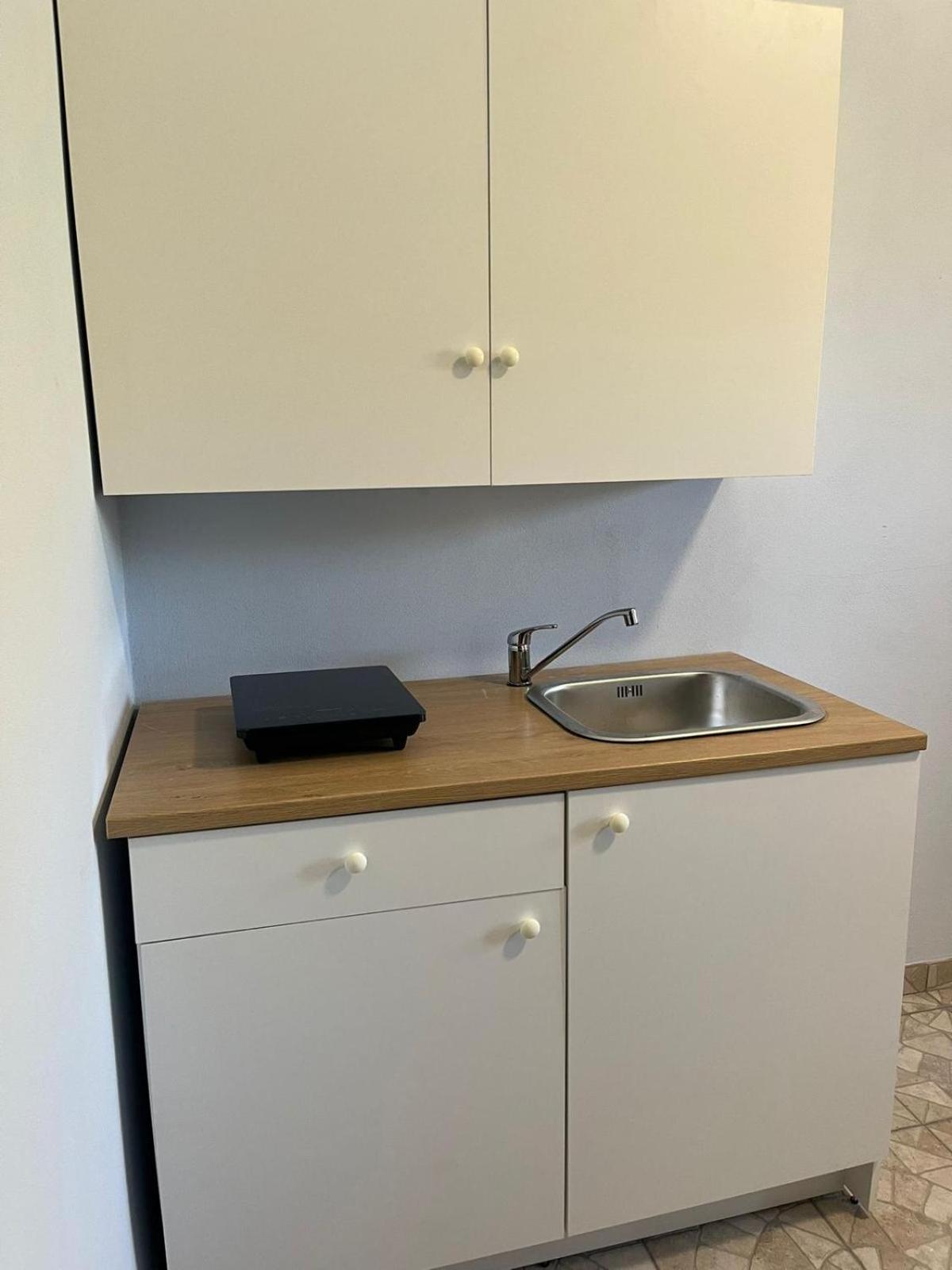 Domus Arco Romano Guest House 伊特里 外观 照片