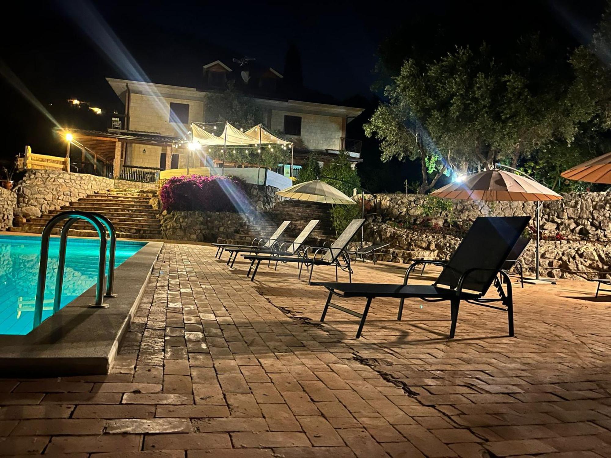 Domus Arco Romano Guest House 伊特里 外观 照片